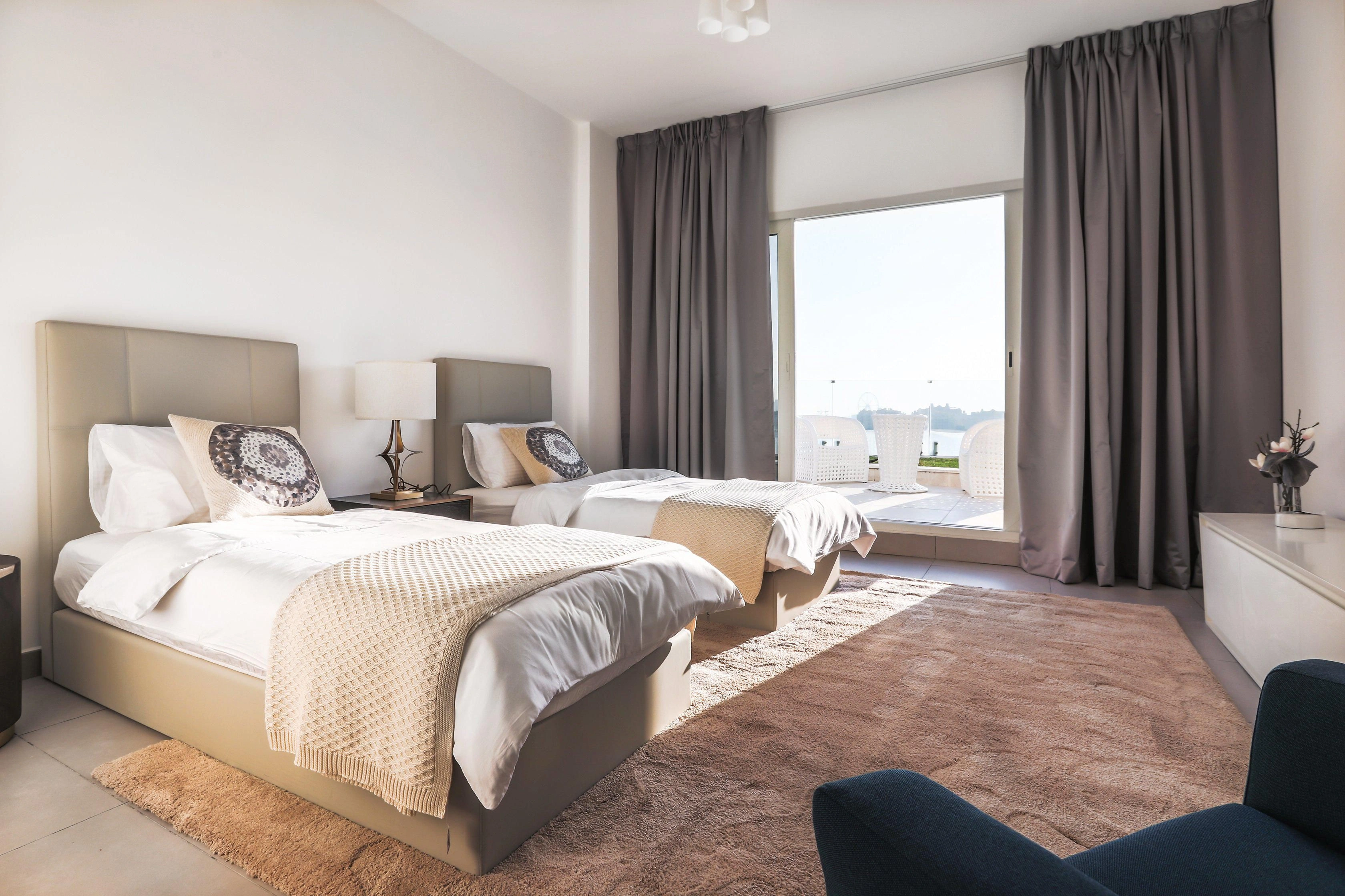 مجتمع مسکونی الیت با ساحل اختصاصی در دبی