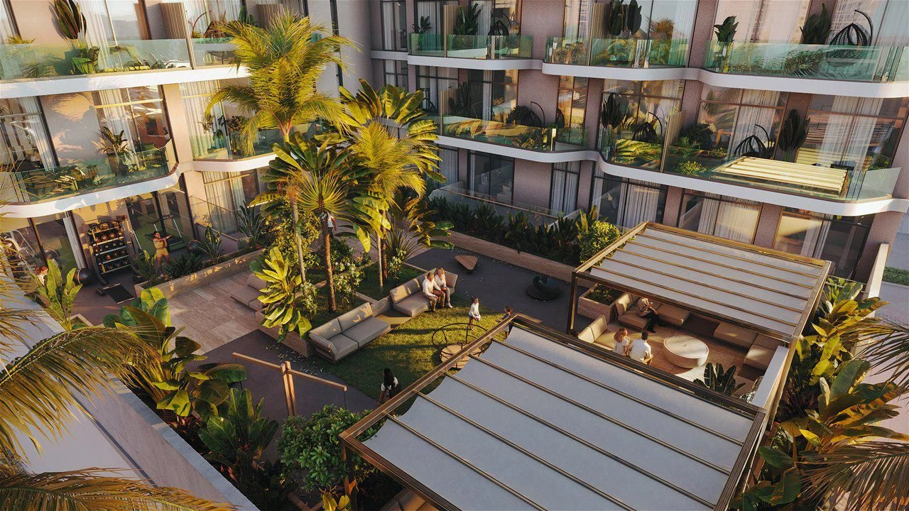 Lüks Konut Kompleksi ile Yüzme Havuzları Dubai'de