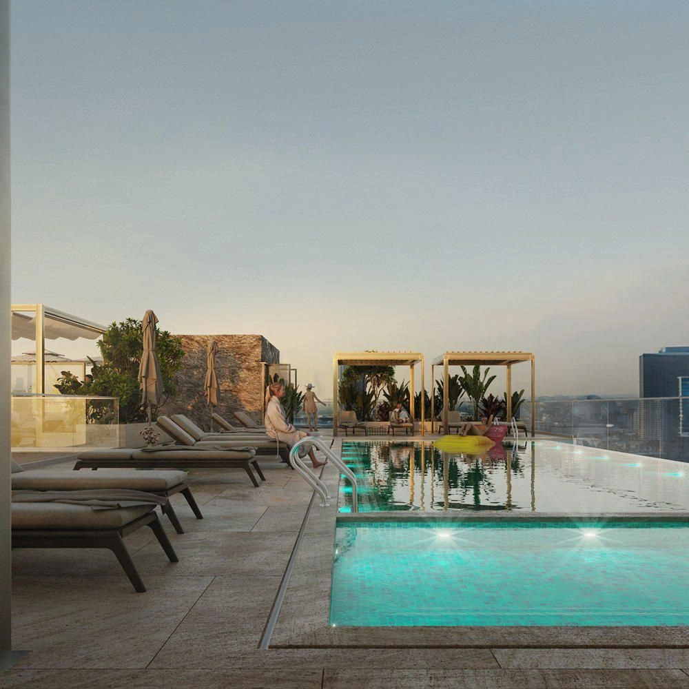 Lüks Konut Kompleksi ile Yüzme Havuzları Dubai'de