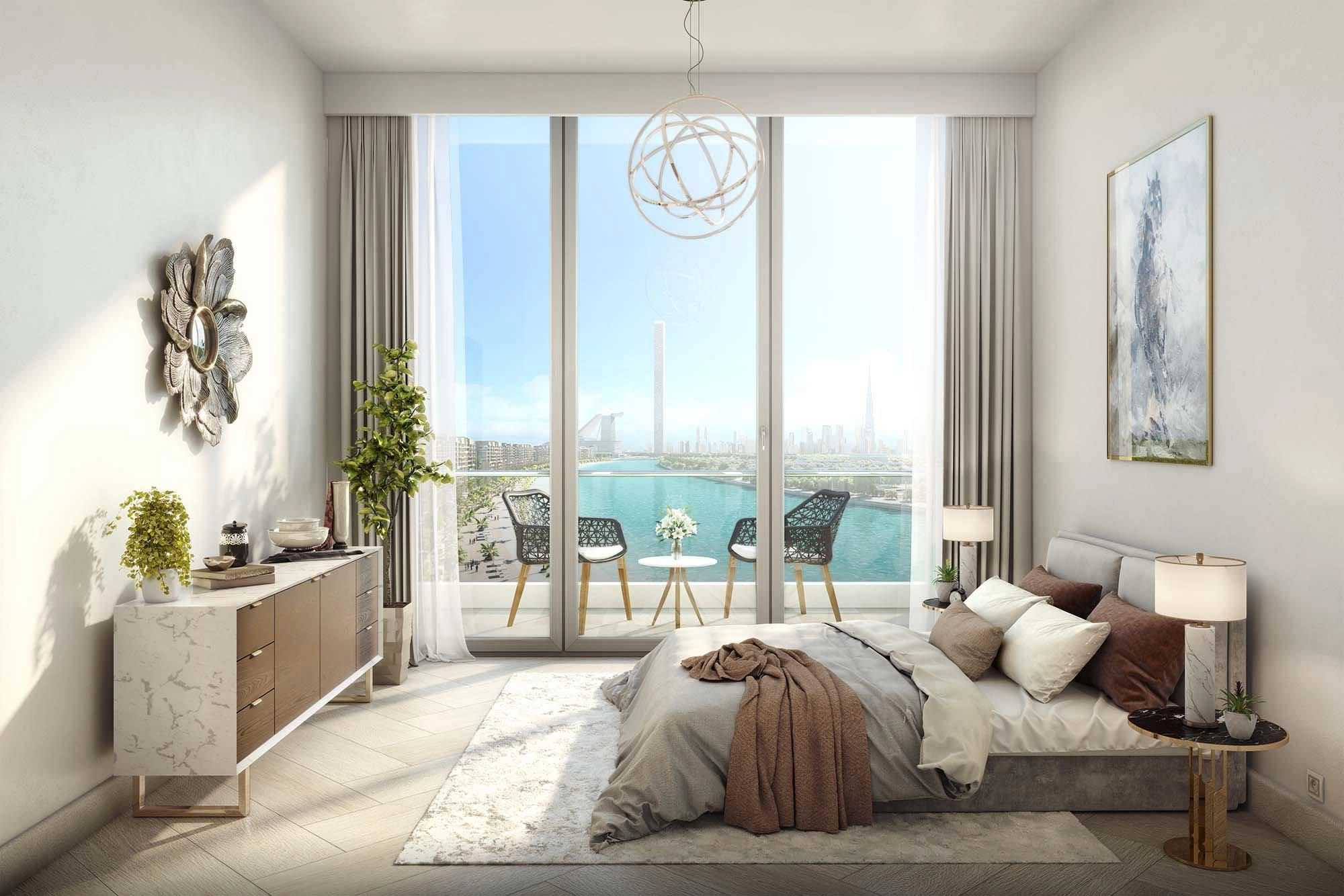 Luxury Residential Complex Overlooking the Dubai Waterfront
