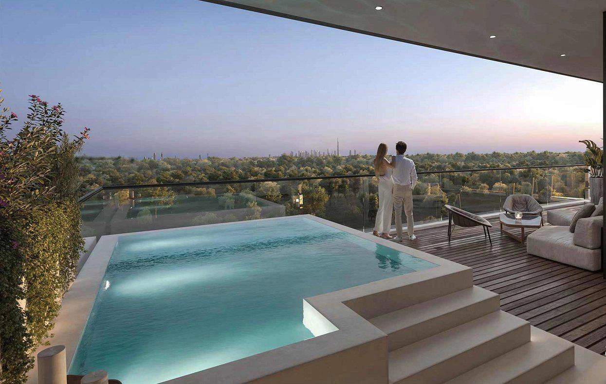 مجمع سكني حديث محاط بالغابة في دبي