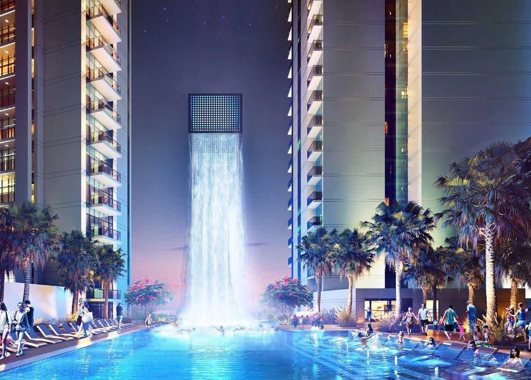 Luxury Residential Complex with Swimming Pools and Golf Club in Dubai