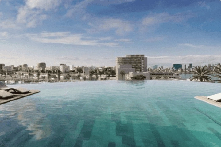 Luxury Residential Complex with Marina in Dubai