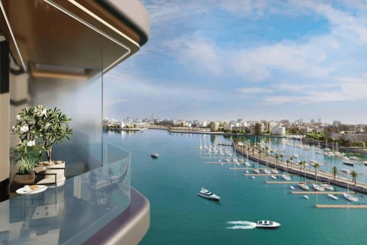 Luxury Residential Complex with Marina in Dubai