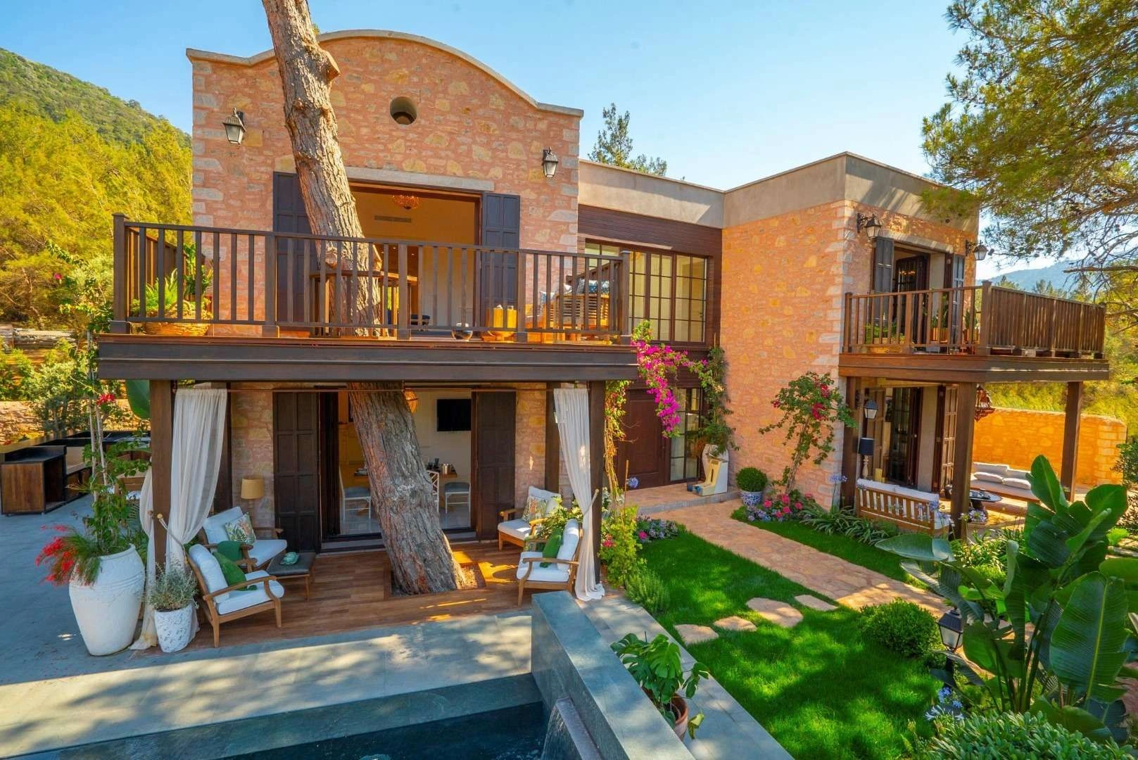 Complex of villas in Golturkbuku area of Bodrum