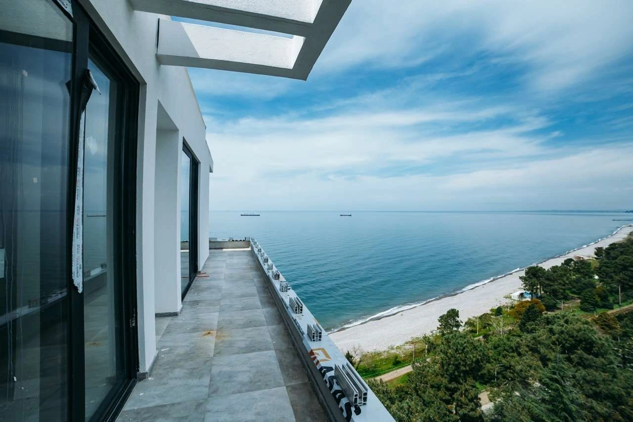 مجتمع منحصر به فرد پنج ستاره و چهار فصل در باتومی