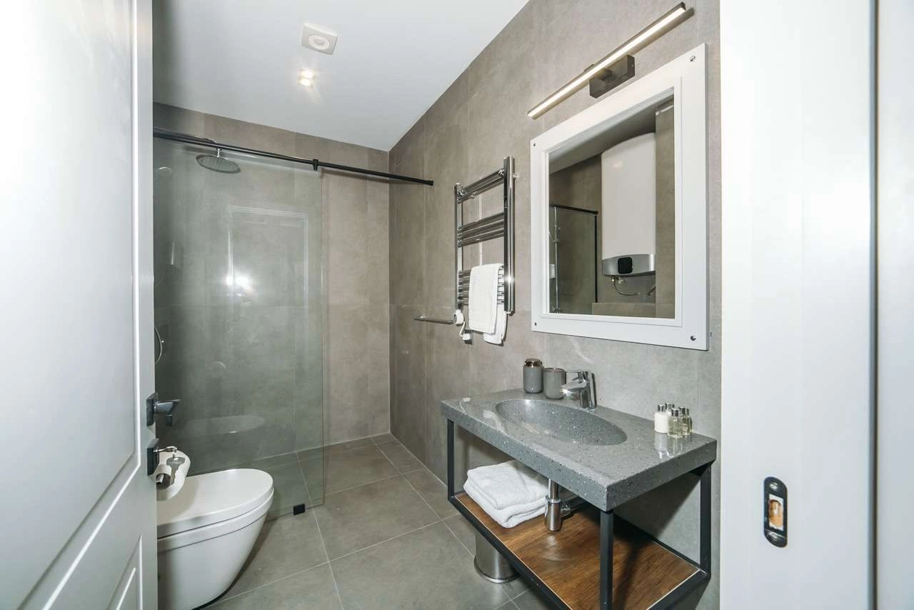 مجتمع منحصر به فرد پنج ستاره و چهار فصل در باتومی