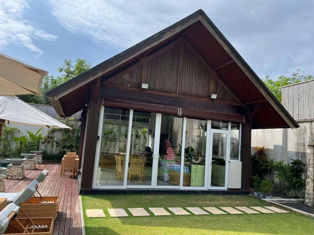 فيلا فاخرة على واجهة الشاطئ في شبه جزيرة بوكيت، بالي