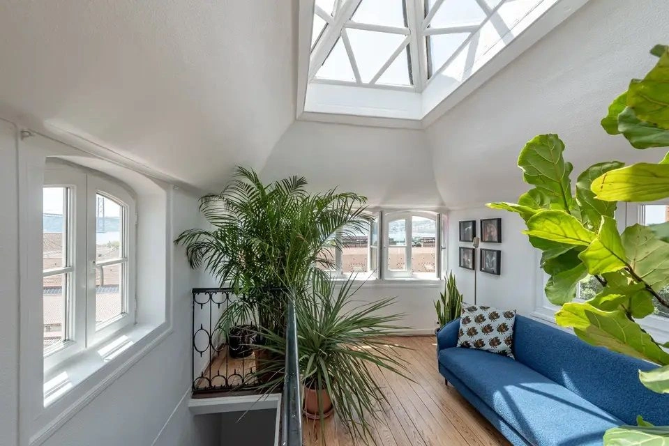 بنتهاوس 4+1 مطل على النهر في لشبونة، البرتغال