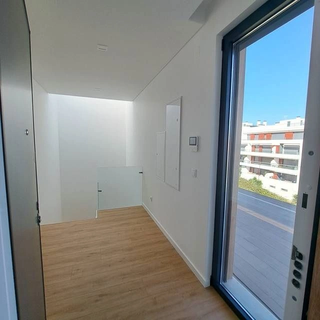 دوبلكس 3+1 من المالك في إريسييرا، البرتغال