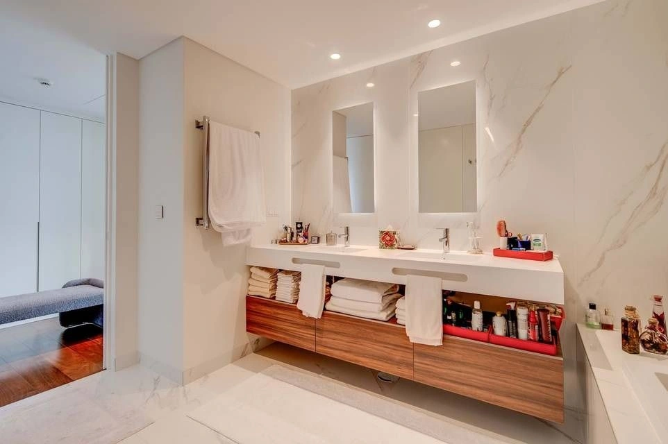 लिस्बन में टैगस नदी का नज़ारा वाला 4+1 अपार्टमेंट