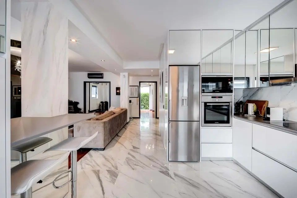 Residencia moderna de dos plantas en una zona prestigiosa de Oporto