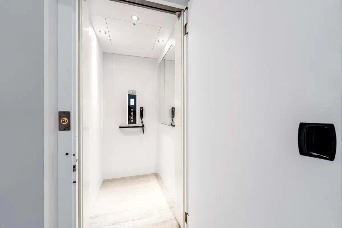 葡萄牙卡斯凯什 375 m2 带电梯豪华别墅