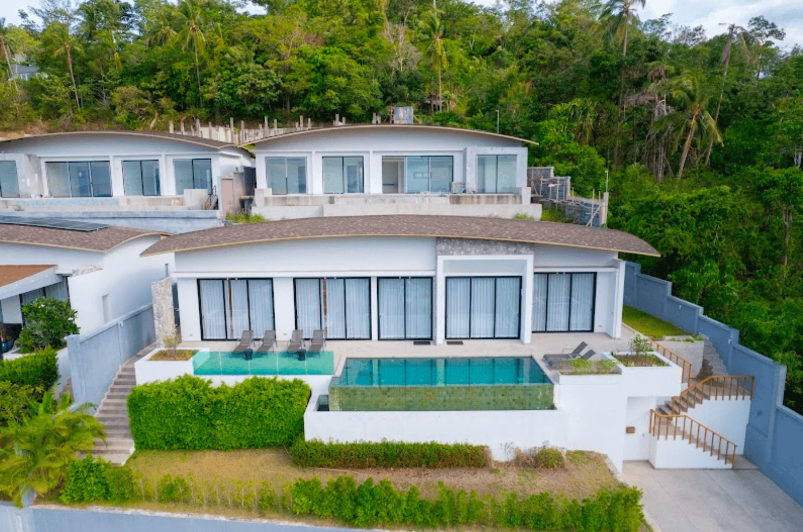 Complex of luxury villas in the center of Koh Samui