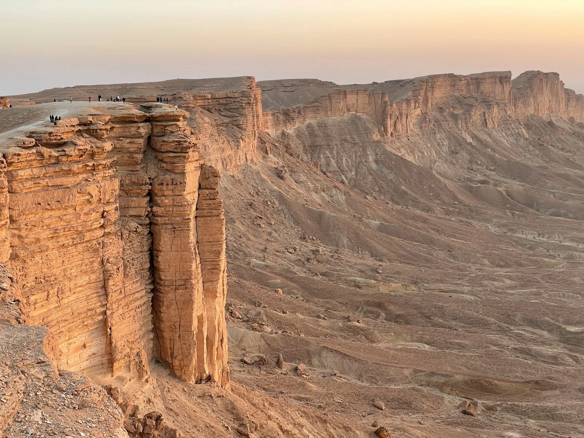 Buy Riyadh Real Estate – Global Investor Opportunities | VelesClub Int.
