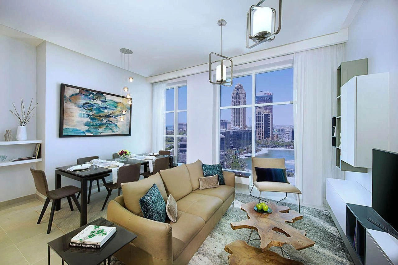 Modern high-rise residence Marina Arcade with swimming pools in the prestigious Dubai Marina area, Dubai, UAE