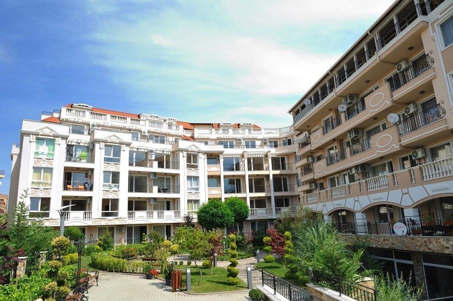 Nessebar, Bulgaristan merkezi plaja yakın 1+1 daire