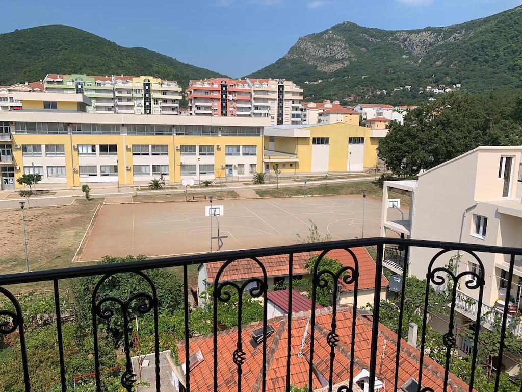 Accogliente appartamento 1+1 a Budva
