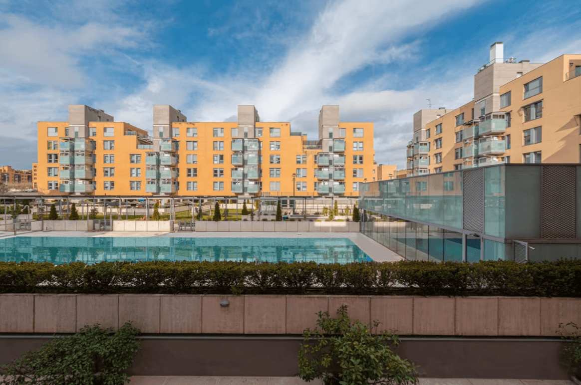 Comfortable apartment 153 m2 in Madrid, Spain