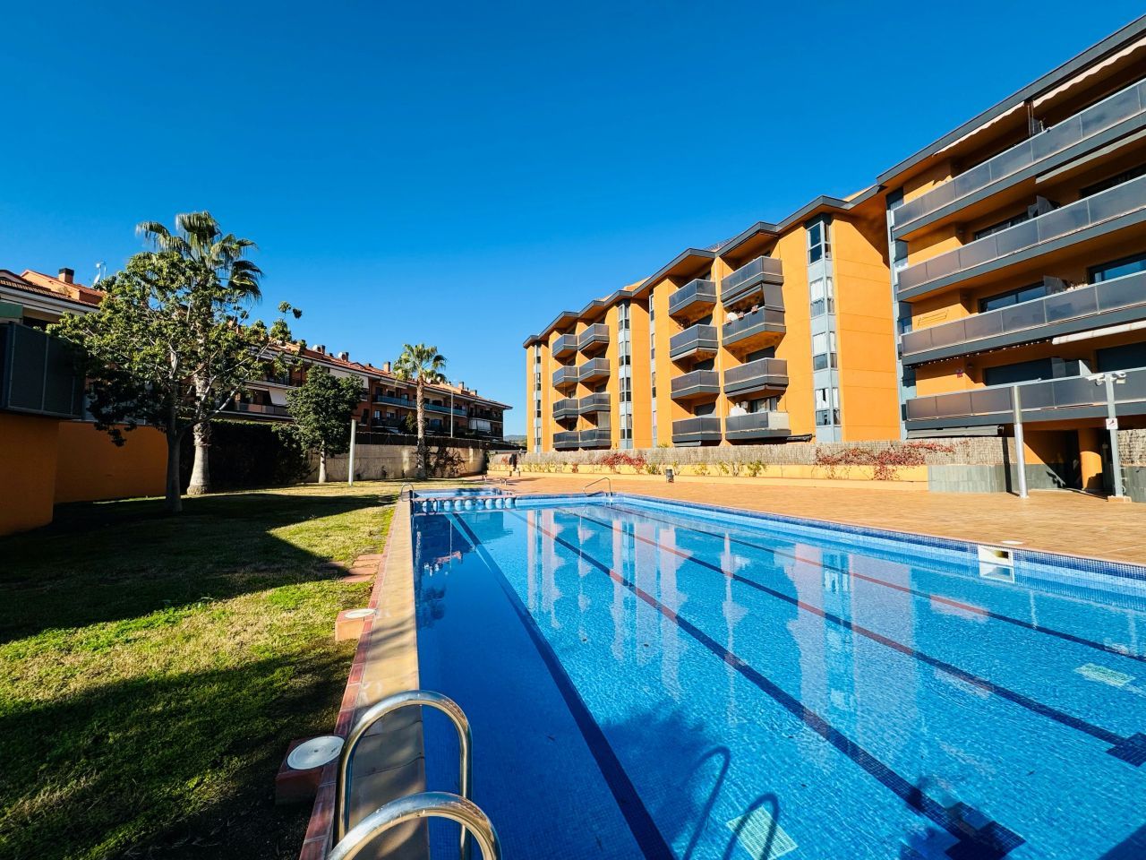 Apartment 2+1 with terrace in Costa Brava