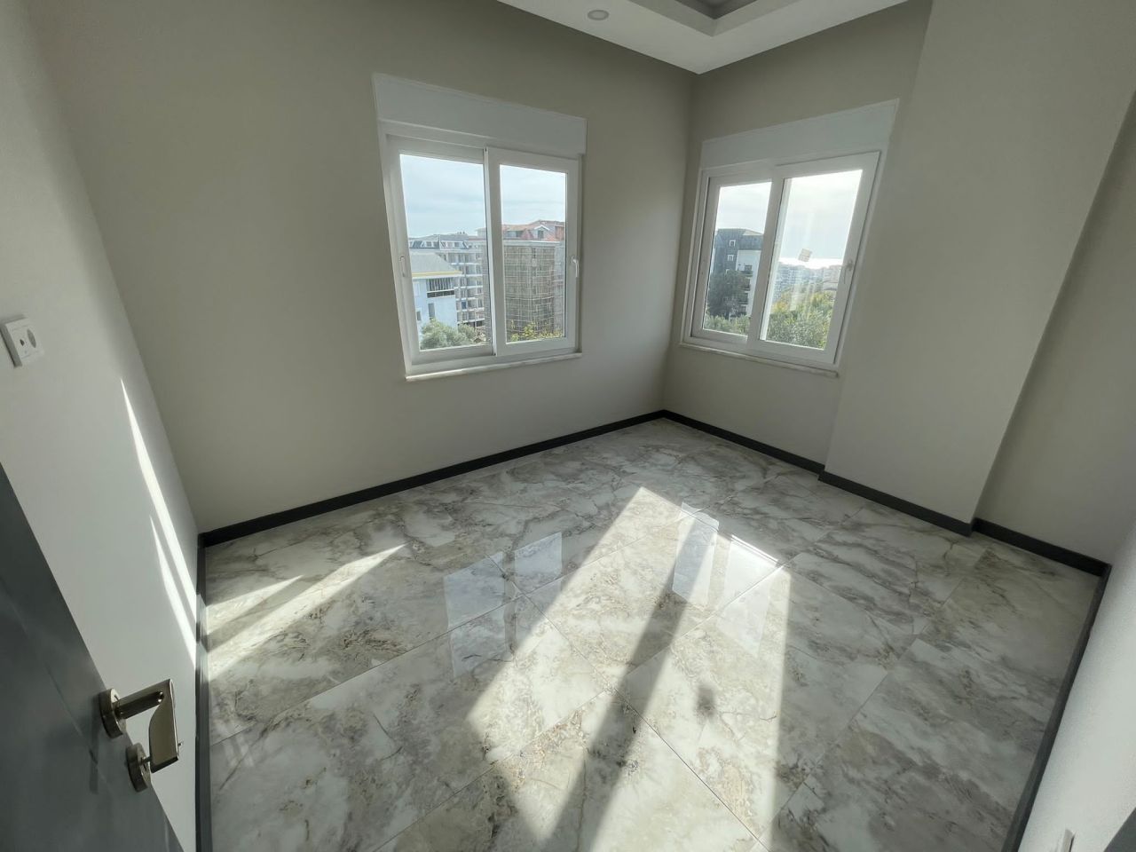 Appartement lumineux 1+1 à Avsallar Alanya