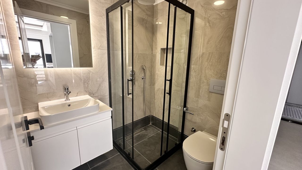 Cómodo apartamento 2+1 en un nuevo complejo en Fethiye