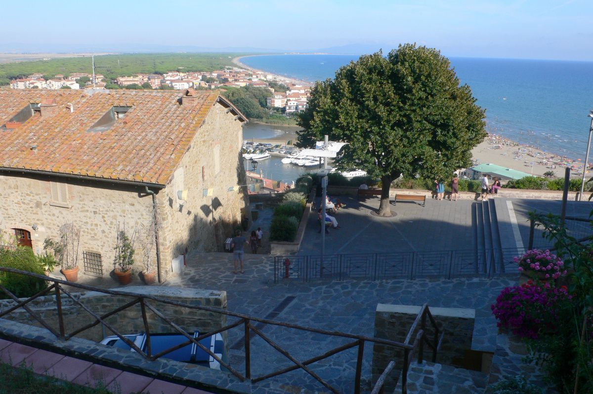 Apartment 2+1 in Castiglione della Pescaia, Italy