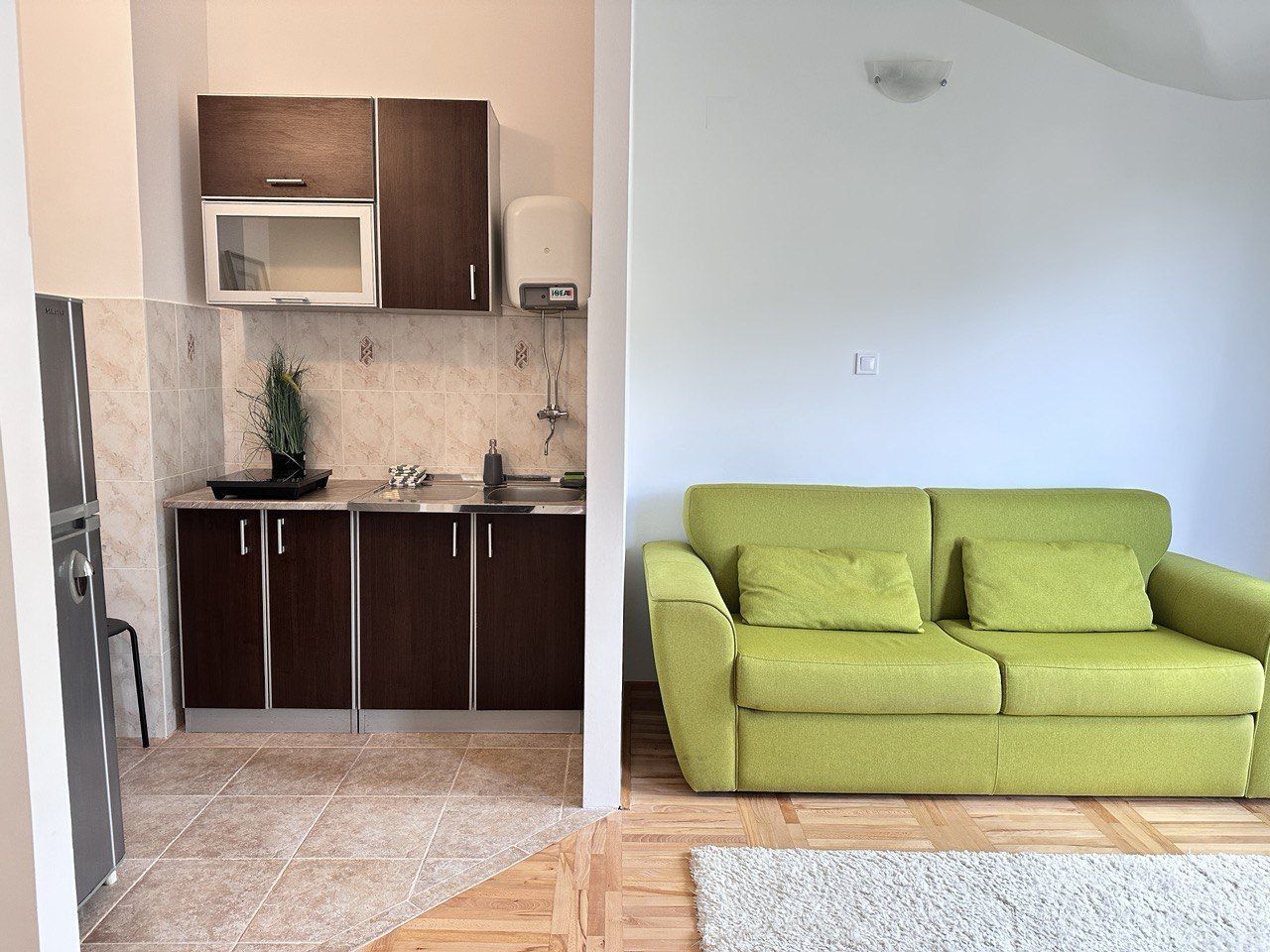 Compra apartamento de dos habitaciones en Budva por 81k € ✅