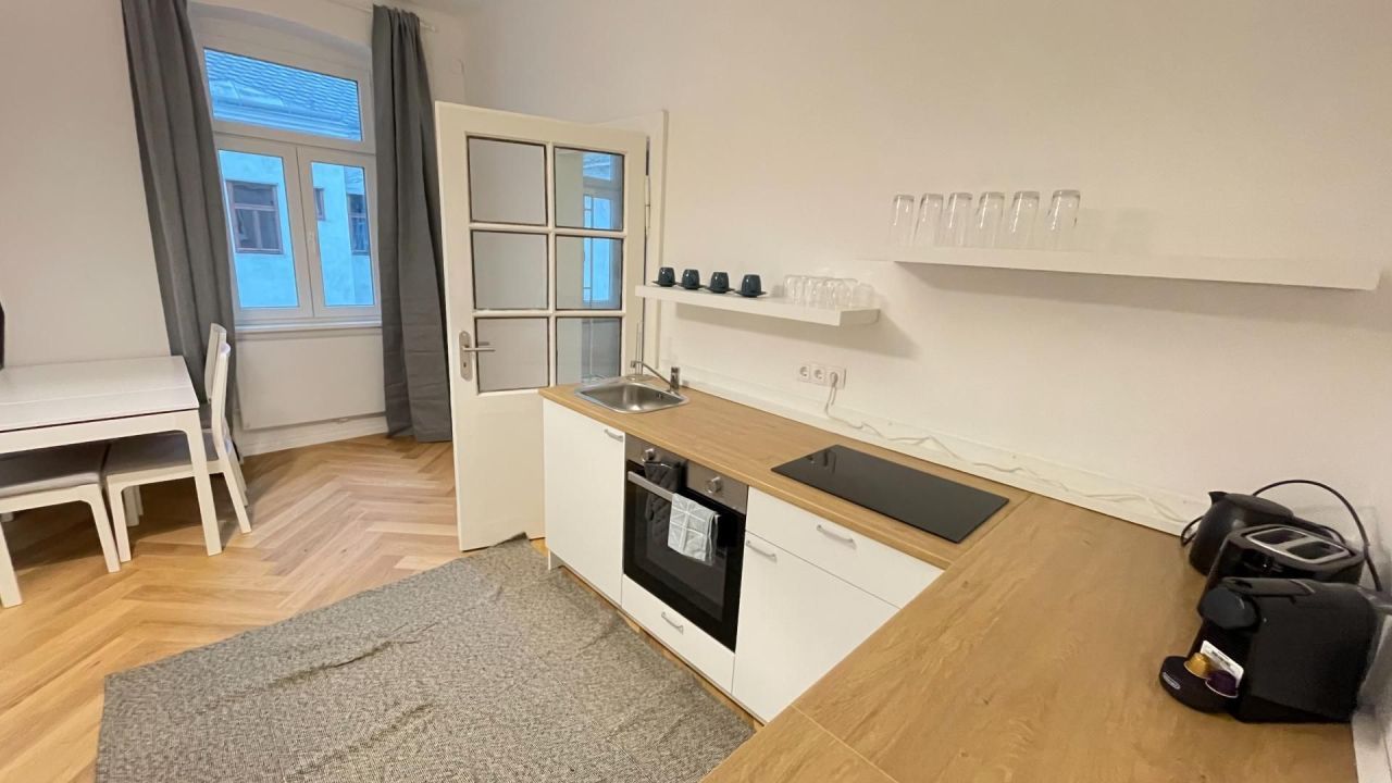 Möblierte Wohnung in der Nähe des Schlosses Schönbrunn in Wien, Österreich