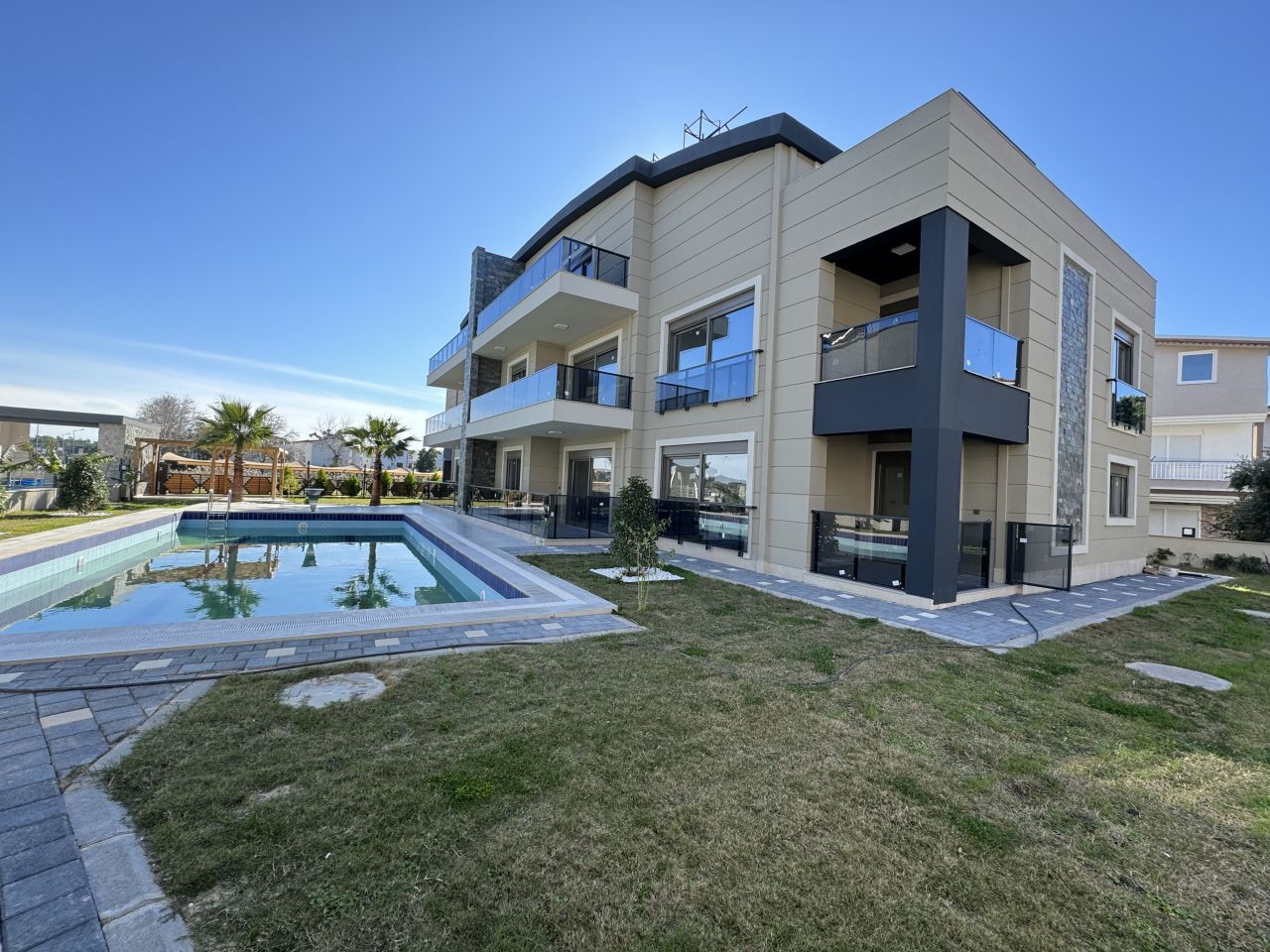 Elegante apartamento de 1 dormitorio con terraza en Belek, Turquía