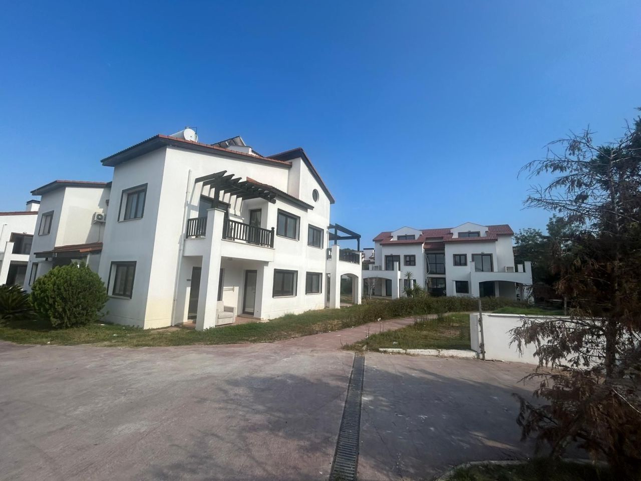 Acogedora villa 2+1 a la orilla del río en Belek