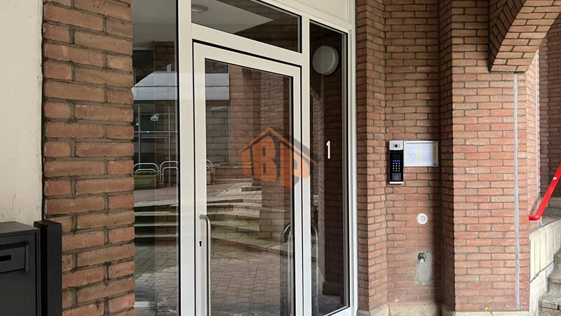 Brüksel, Belçika'da huzurlu 4+1 daire