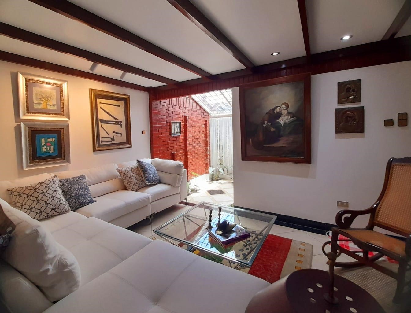 Appartamento 3+1 con balcone a Guayaquil, Ecuador