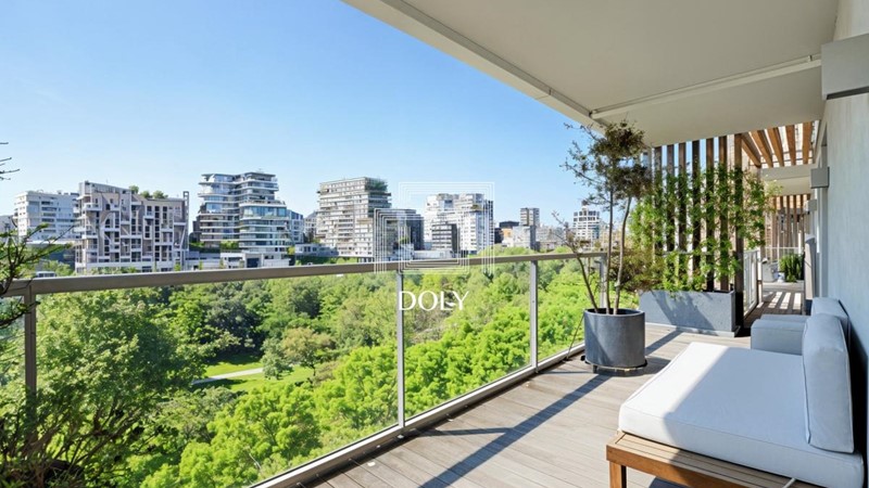 Appartamento soleggiato 4+1 a Parigi, Francia
