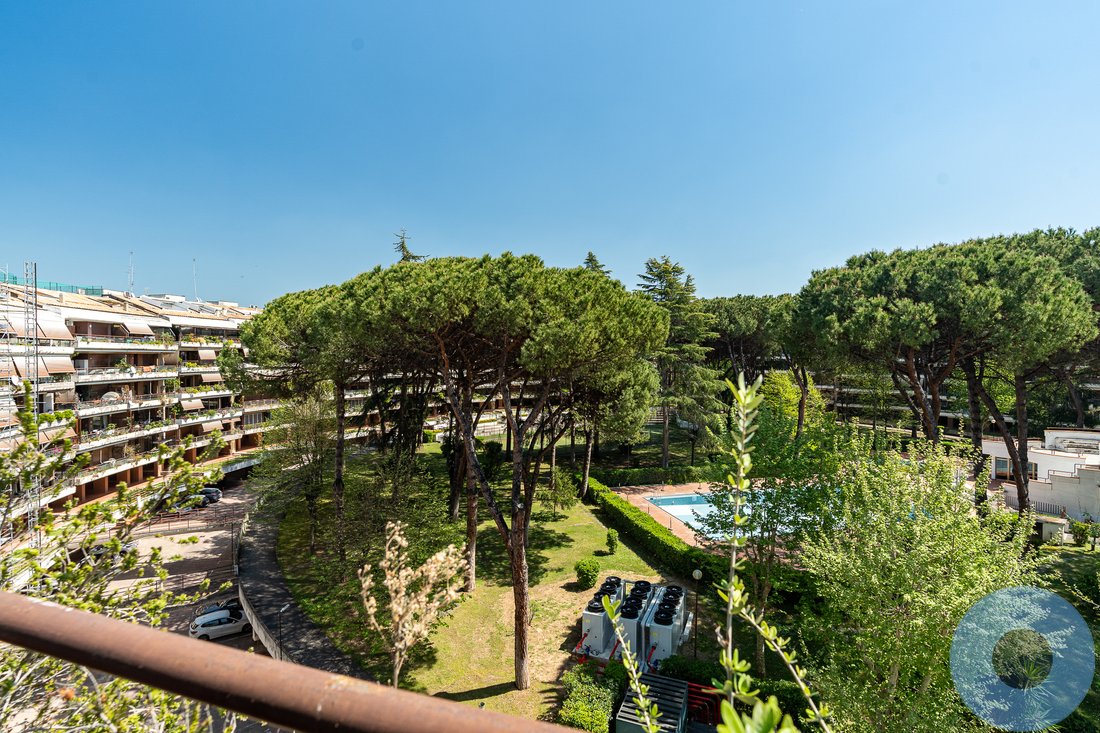Inviting penthouse 3+1 in Rome, Italy