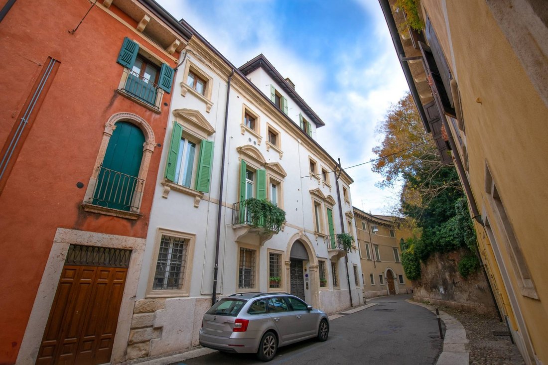 Cozy apartment 3+1 in Verona, Italy
