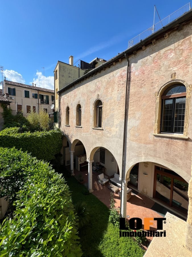 Ruhige 3+1-Wohnung in Padua, Italien