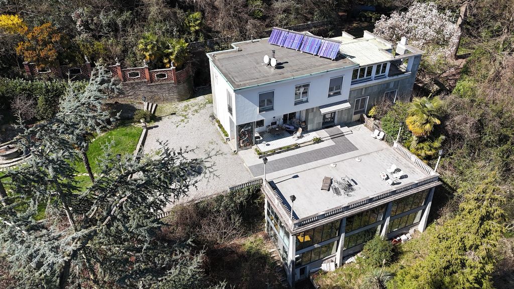 Villa paisible 5+1 à Turin, Italie