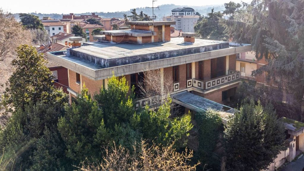 Charming villa 6+1 in Bologna, Italy